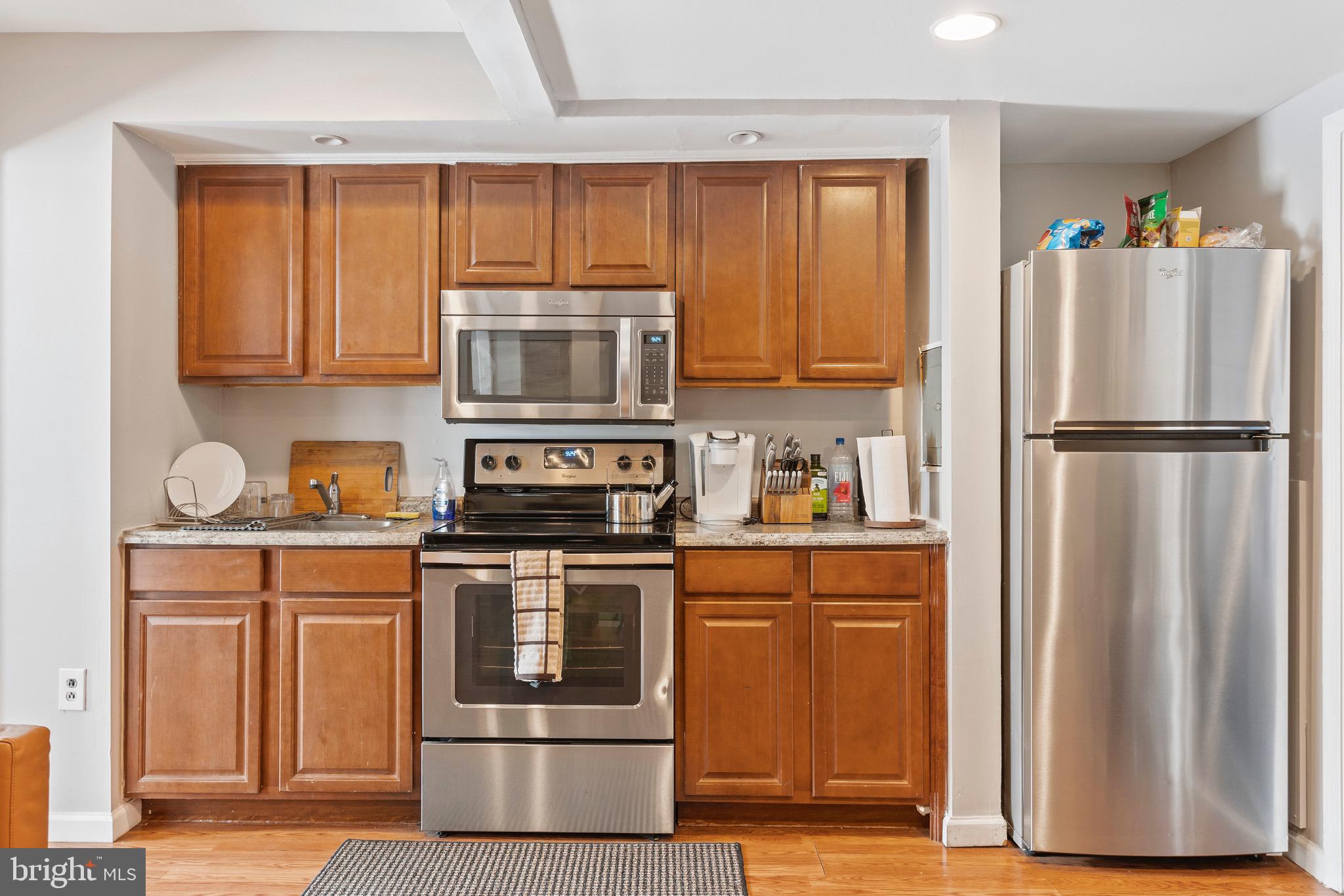 RITTENHOUSE SQUARE - Commercial Sale