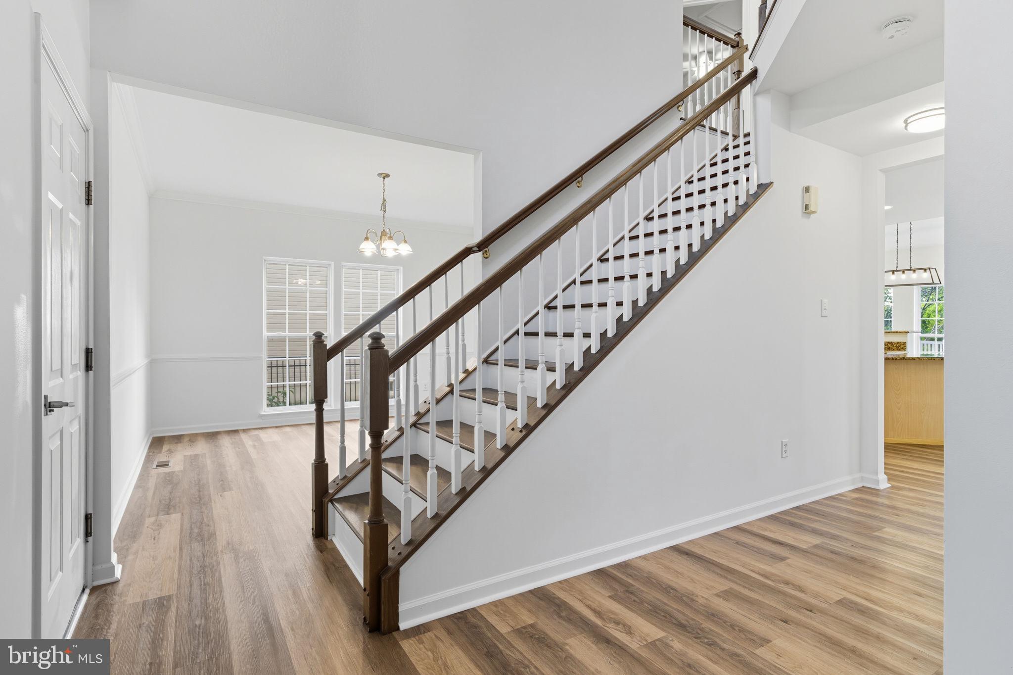 NORTH POINTE - Residential