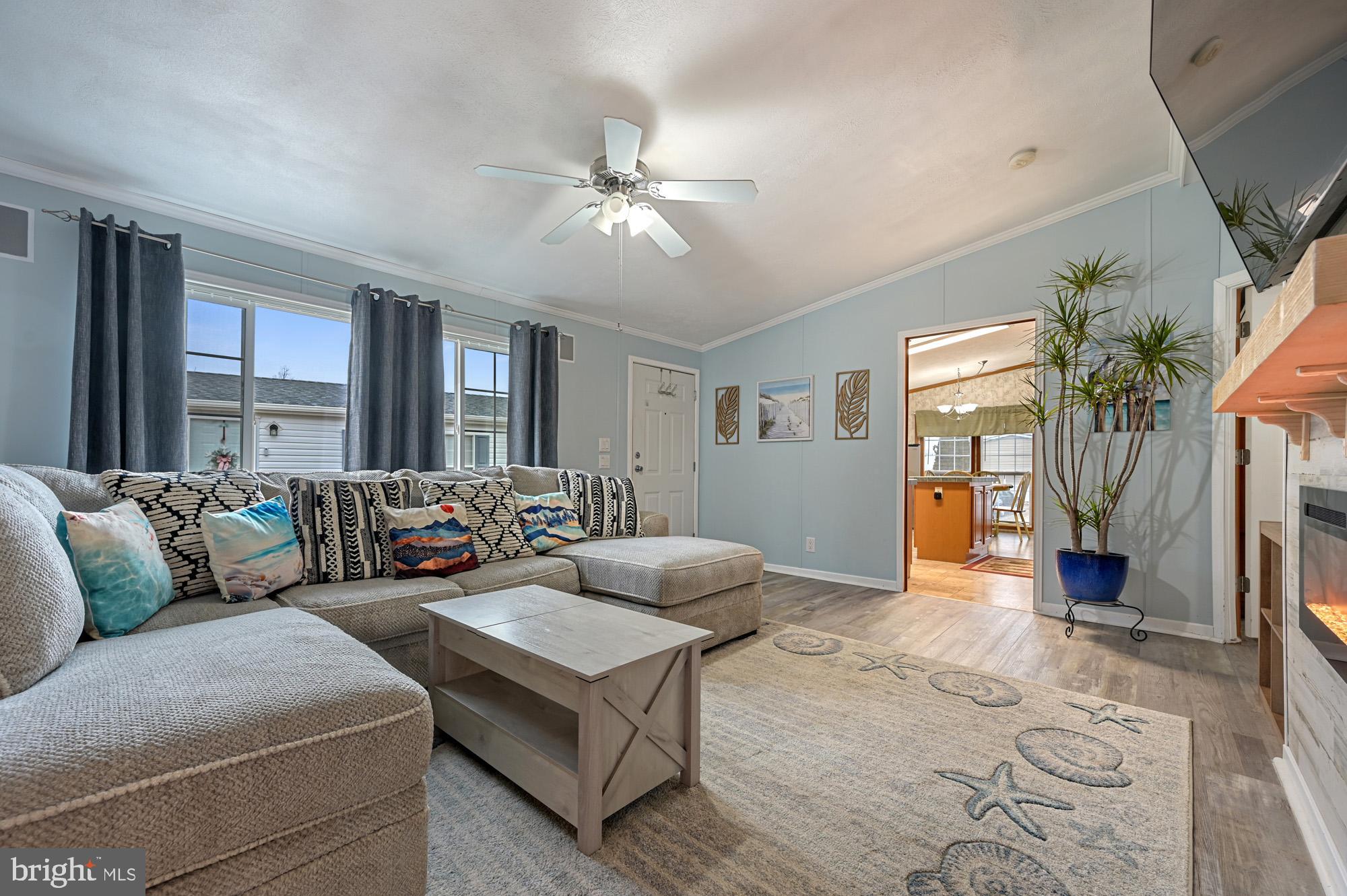 646 FOX POINTE DRIVE 71