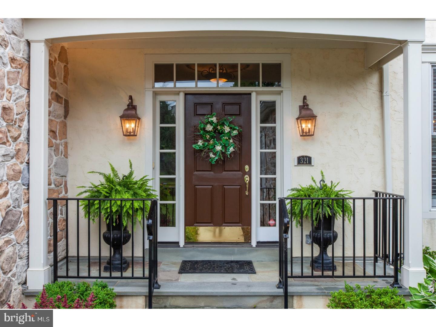 APPLEBROOK - Residential