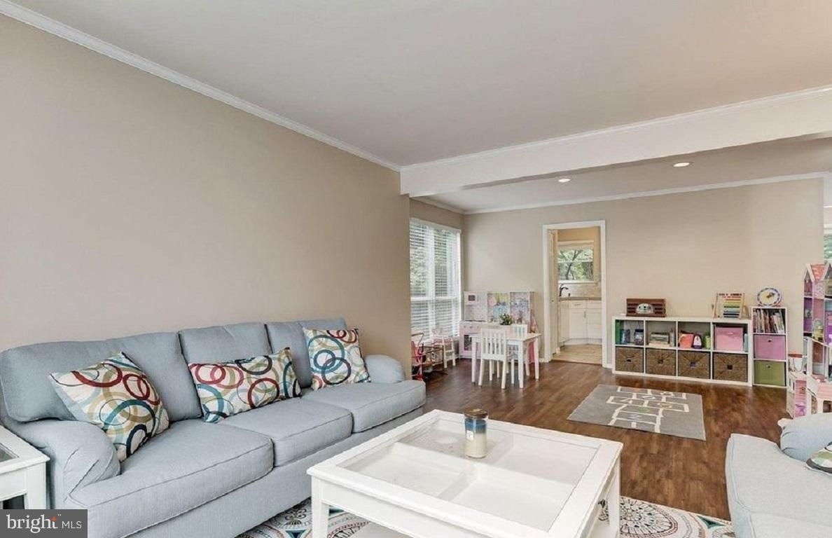 WOODLAND PARK - Residential Lease