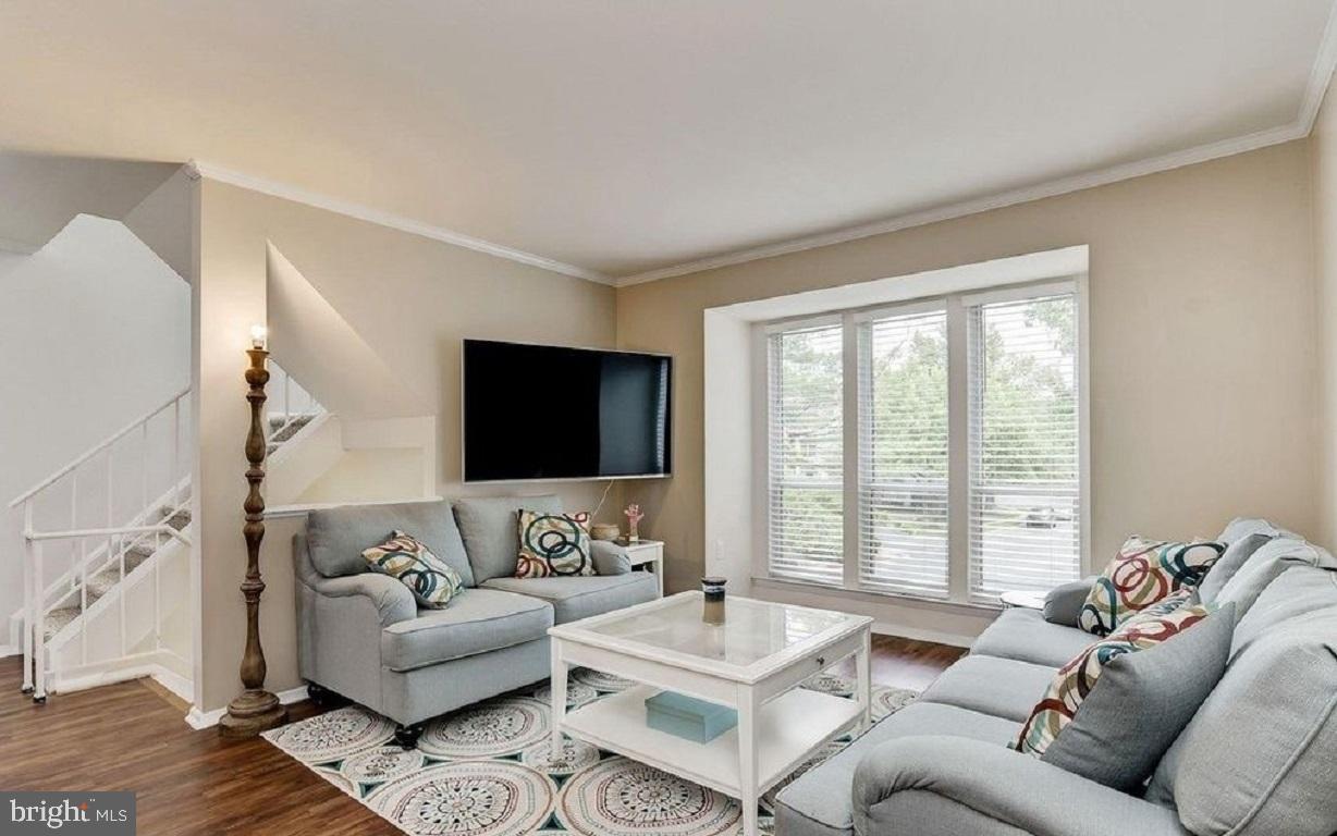 WOODLAND PARK - Residential Lease