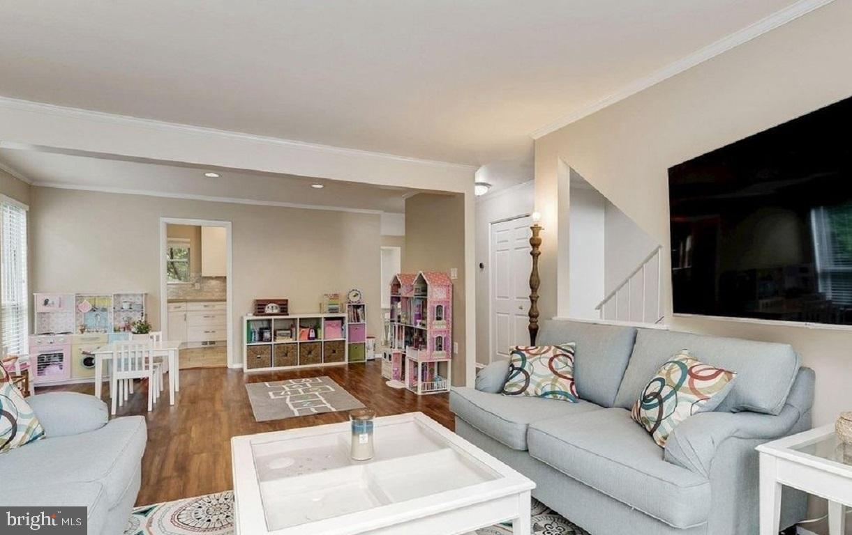 WOODLAND PARK - Residential Lease