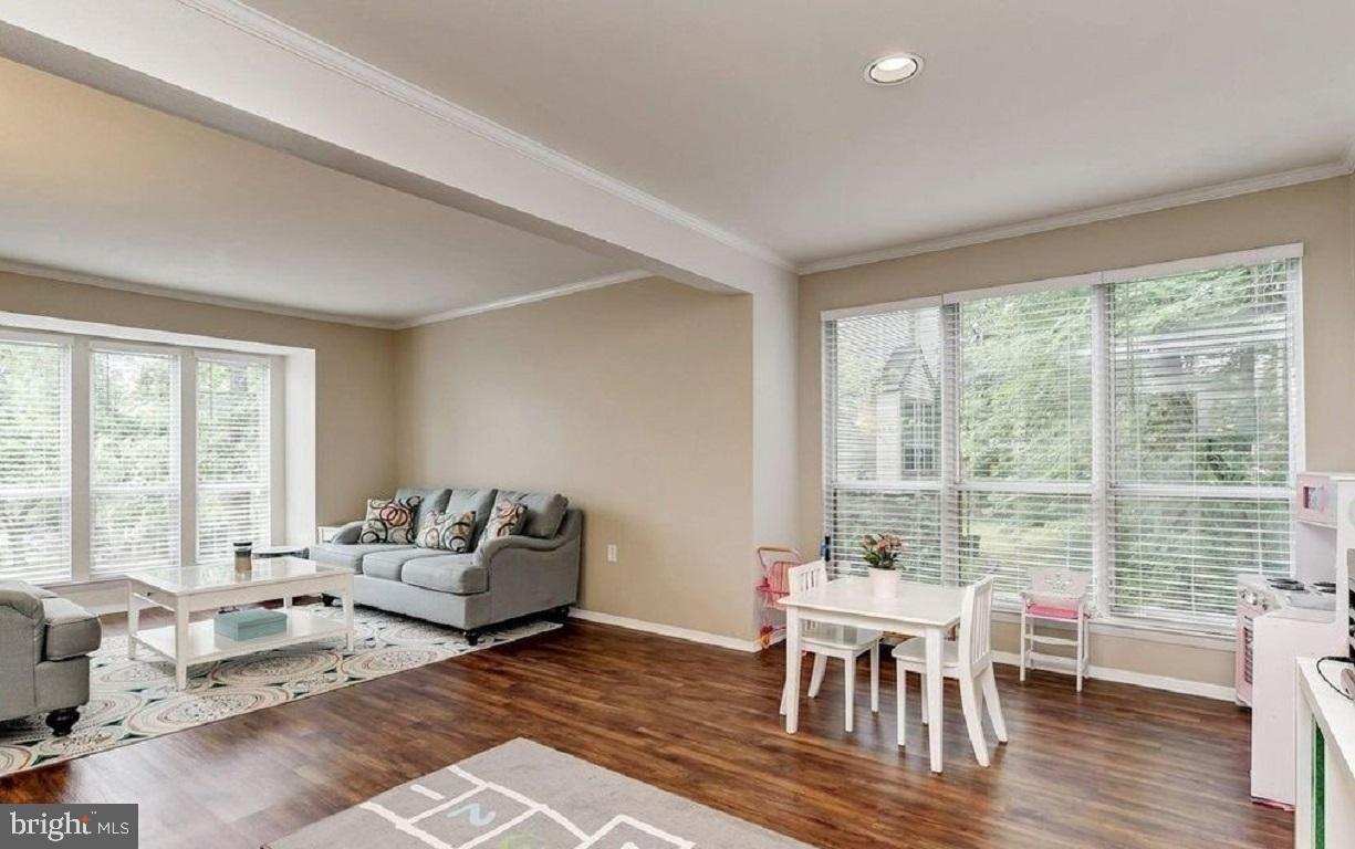 WOODLAND PARK - Residential Lease