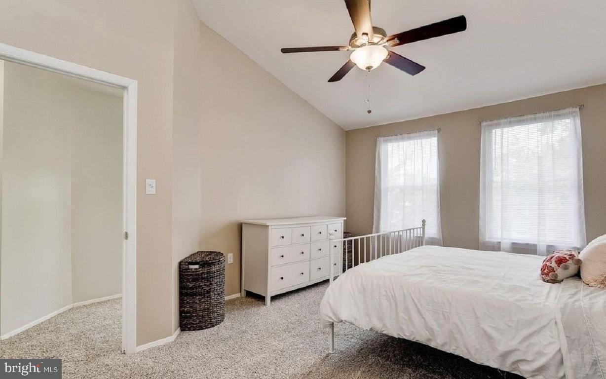 WOODLAND PARK - Residential Lease