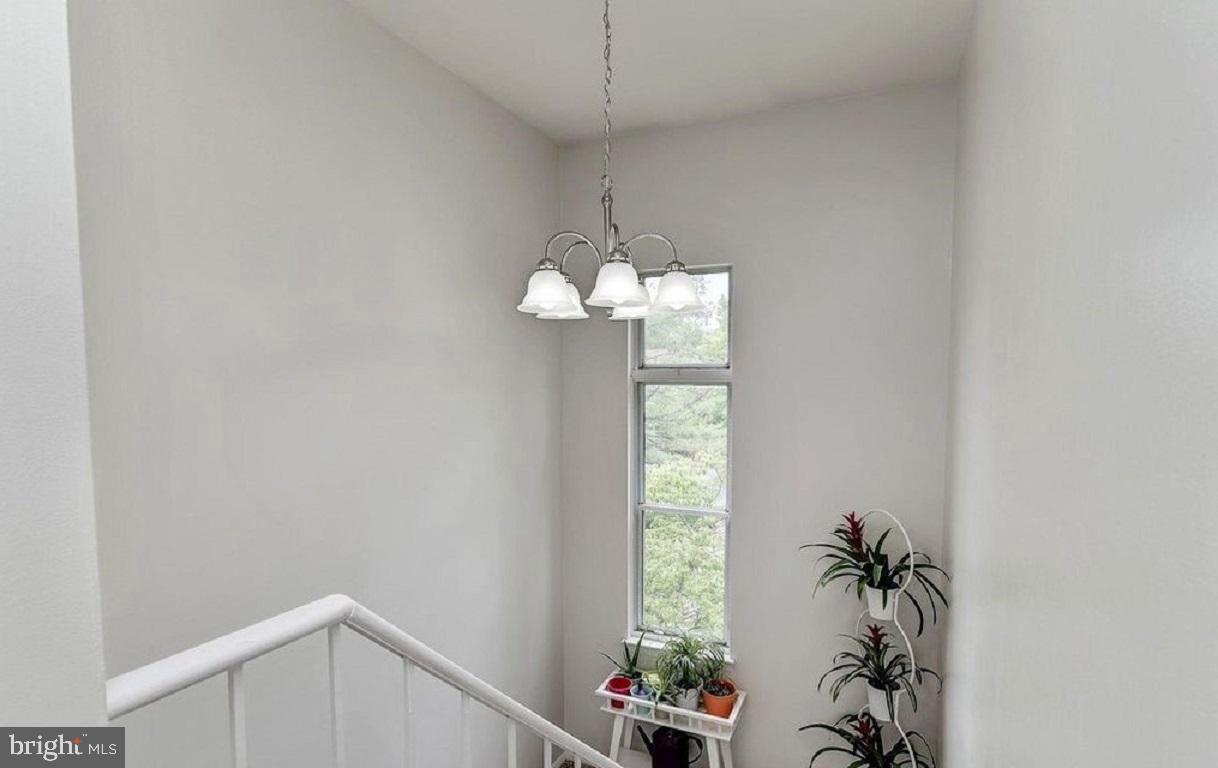 WOODLAND PARK - Residential Lease