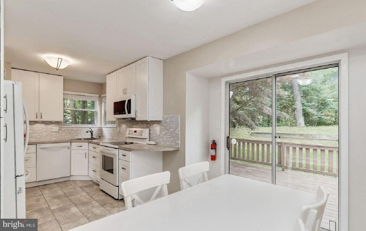 WOODLAND PARK - Residential Lease