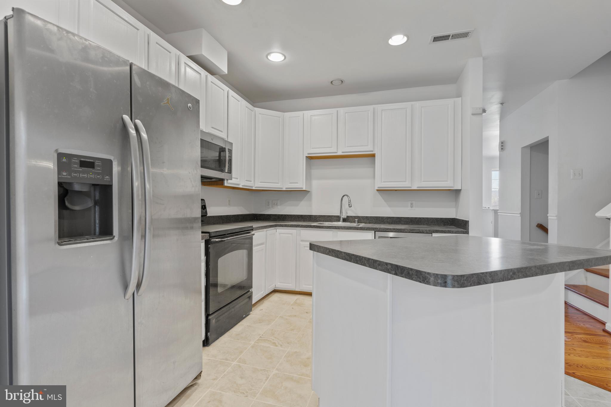 THE OAKS AT WATERS EDGE - Residential Lease