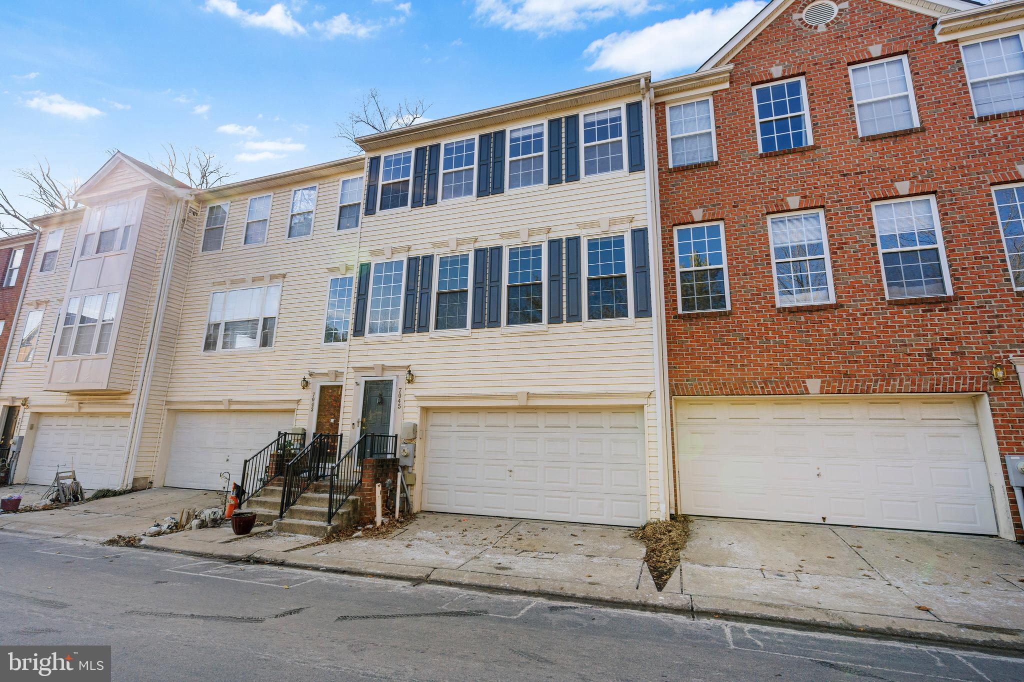 THE OAKS AT WATERS EDGE - Residential Lease