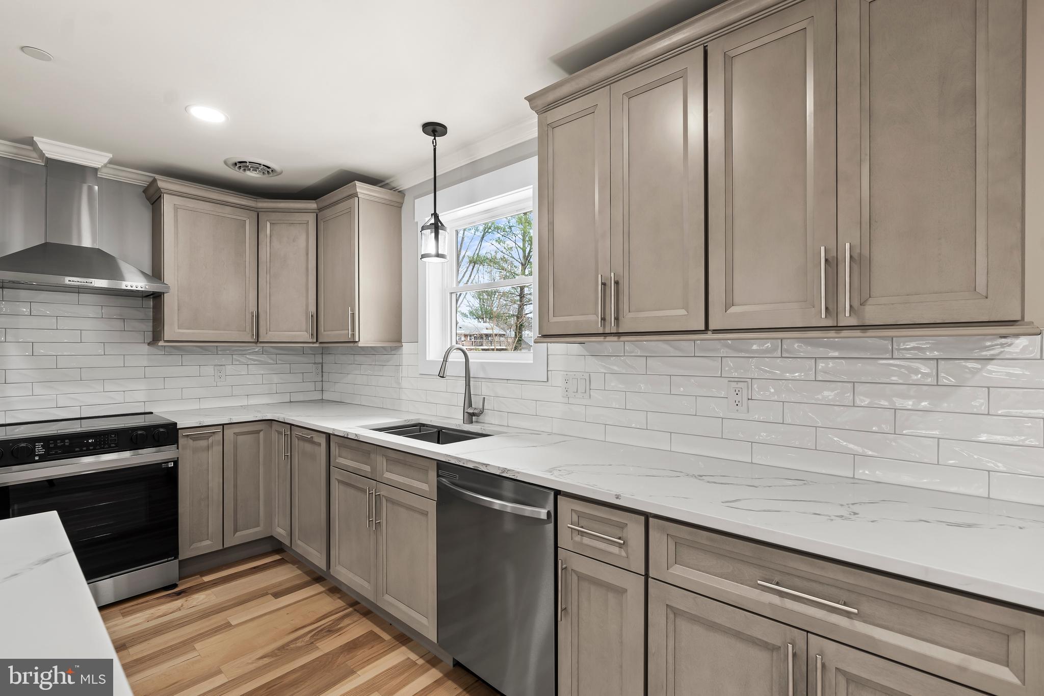 ST JAMES VILLAGE - Residential