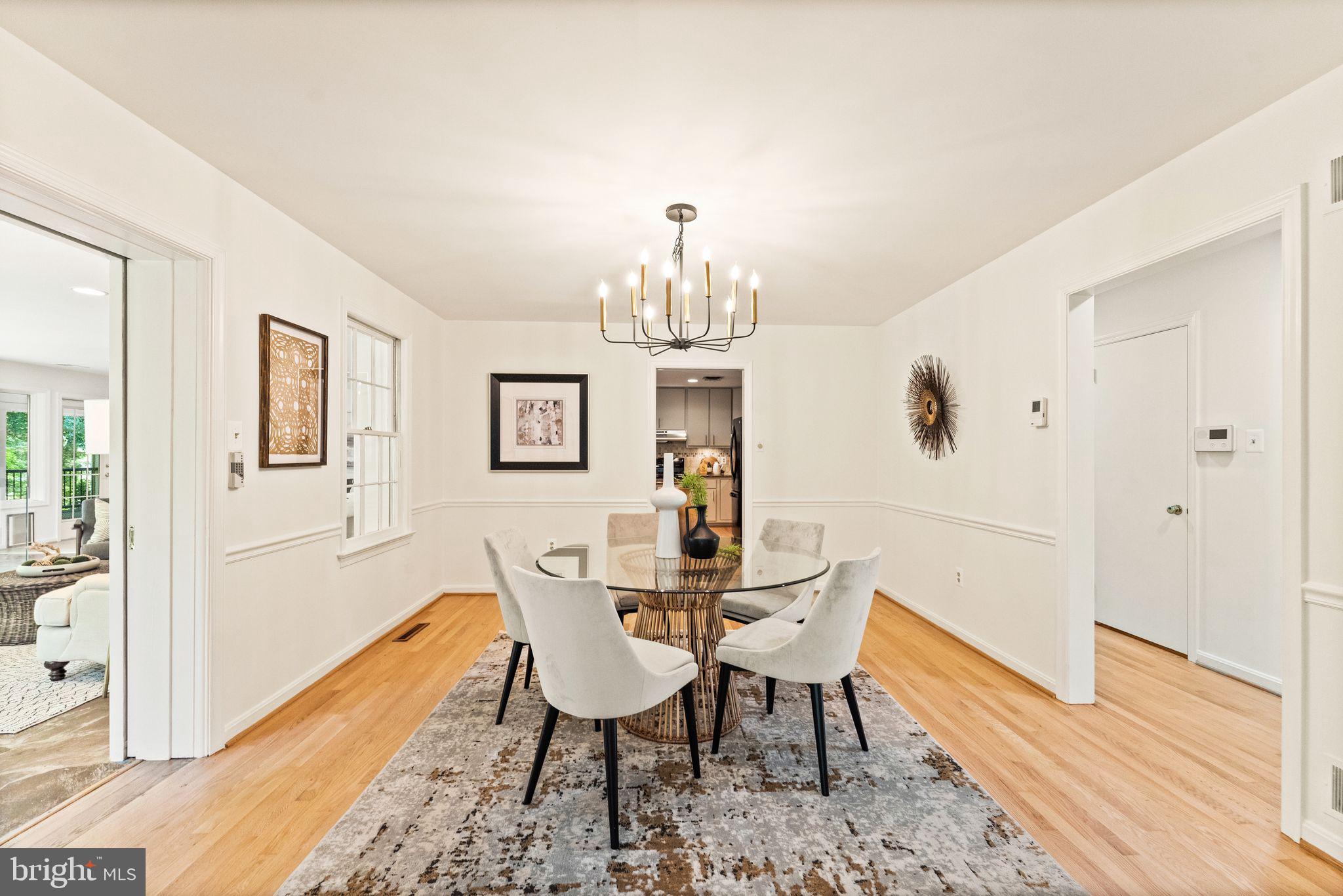 COUNTRY CLUB ESTATES - Residential