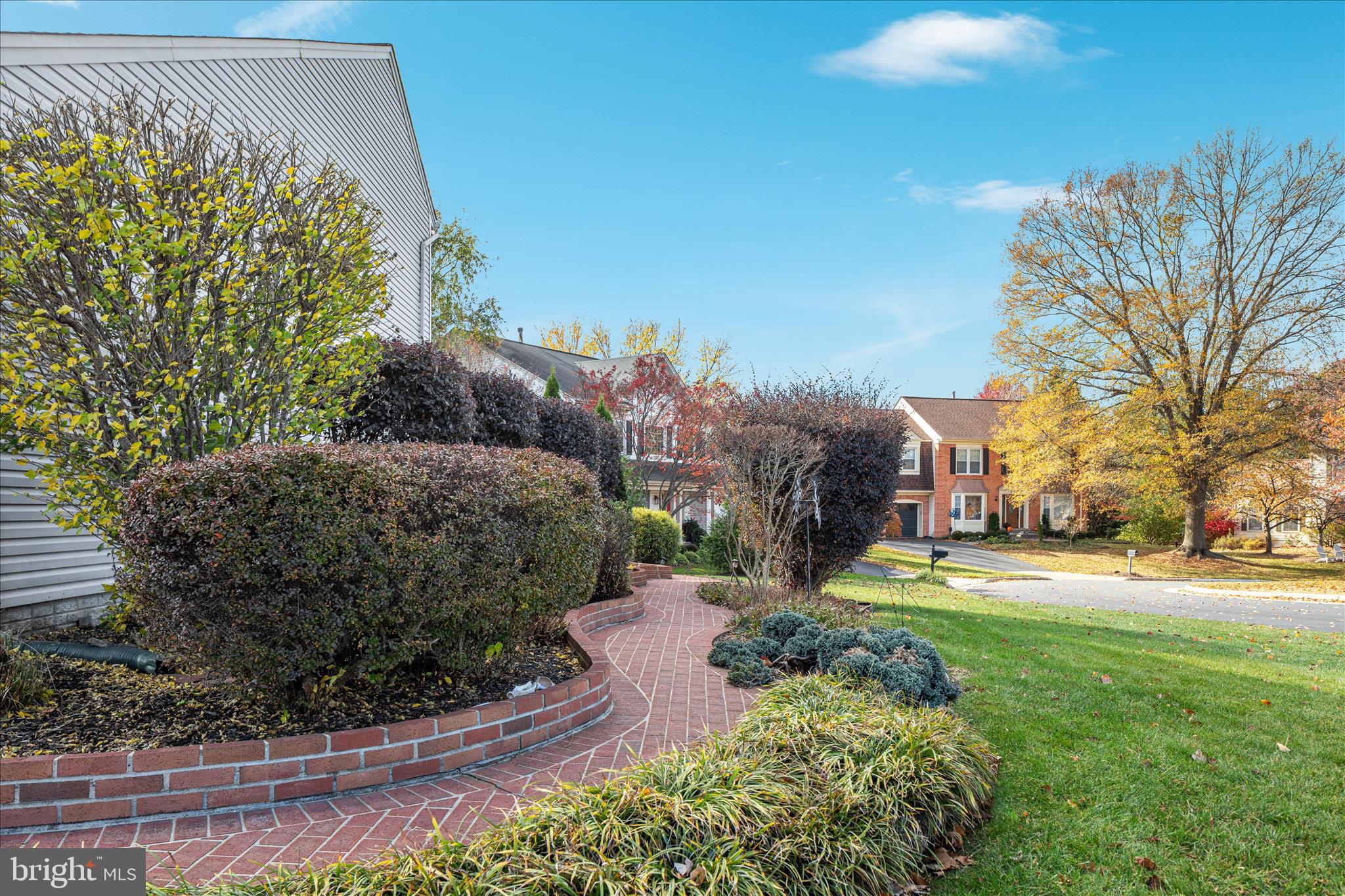 43879 GLENHAZEL DRIVE