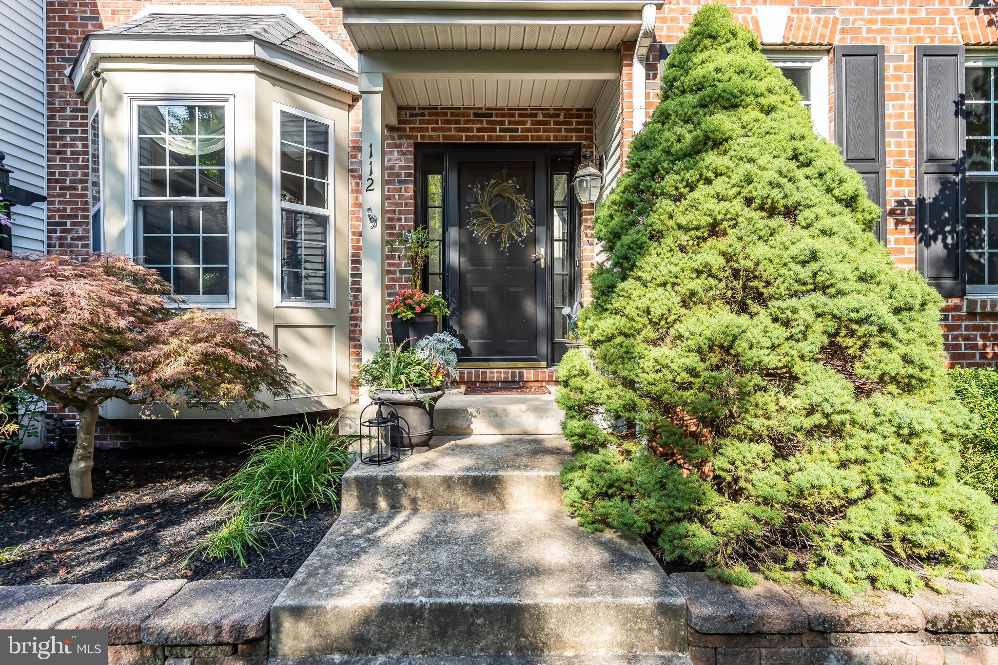 112 HILLSIDE LANE