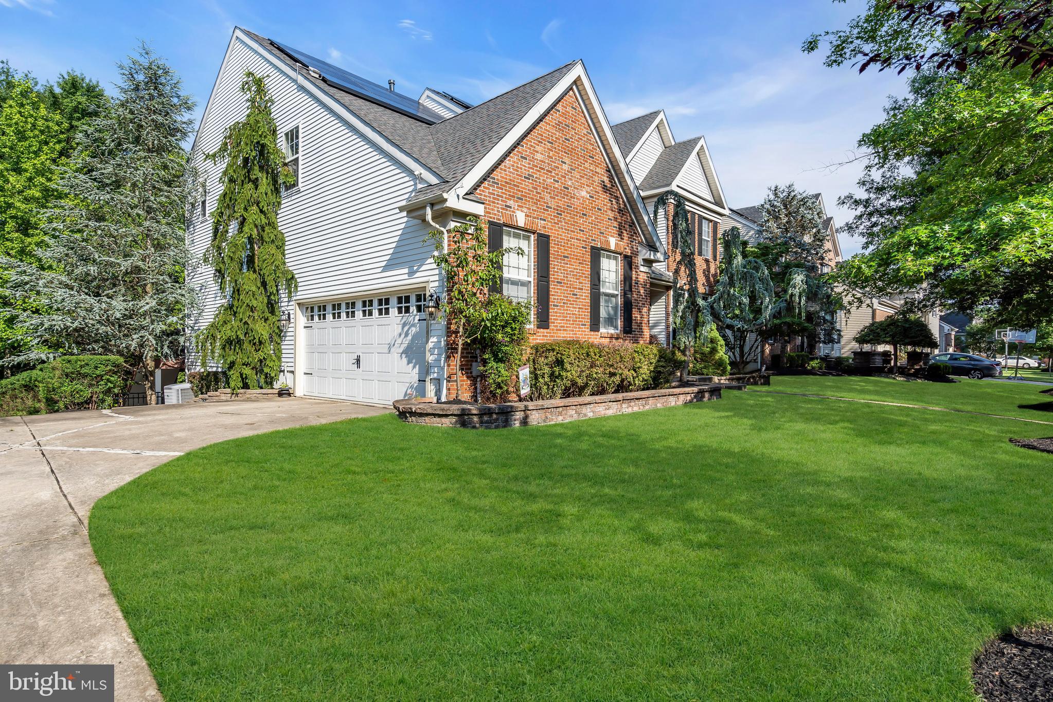 112 HILLSIDE LANE