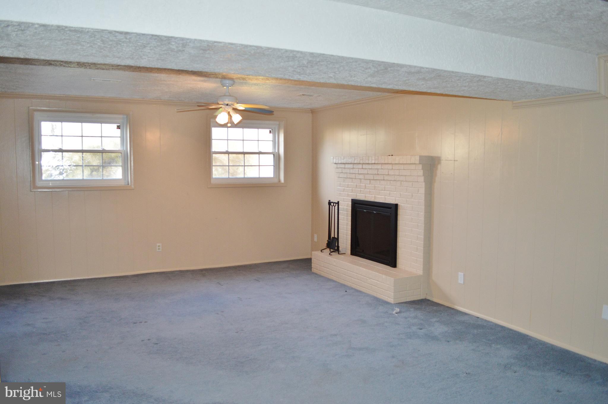 WARRENTON LAKES - Residential