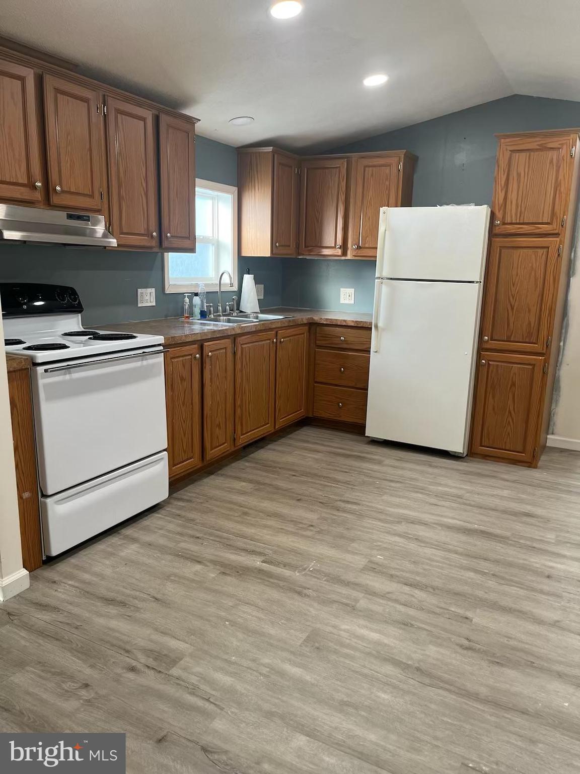 PHOENIX COMMUNITIES - Residential