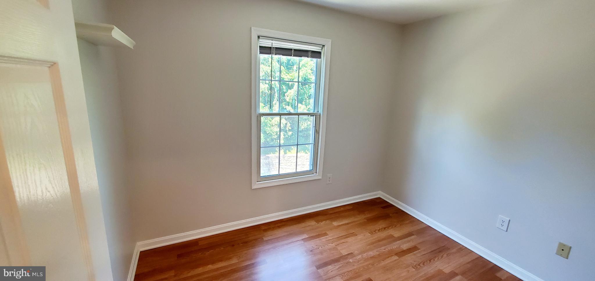 ROSE HILL FALLS - Residential