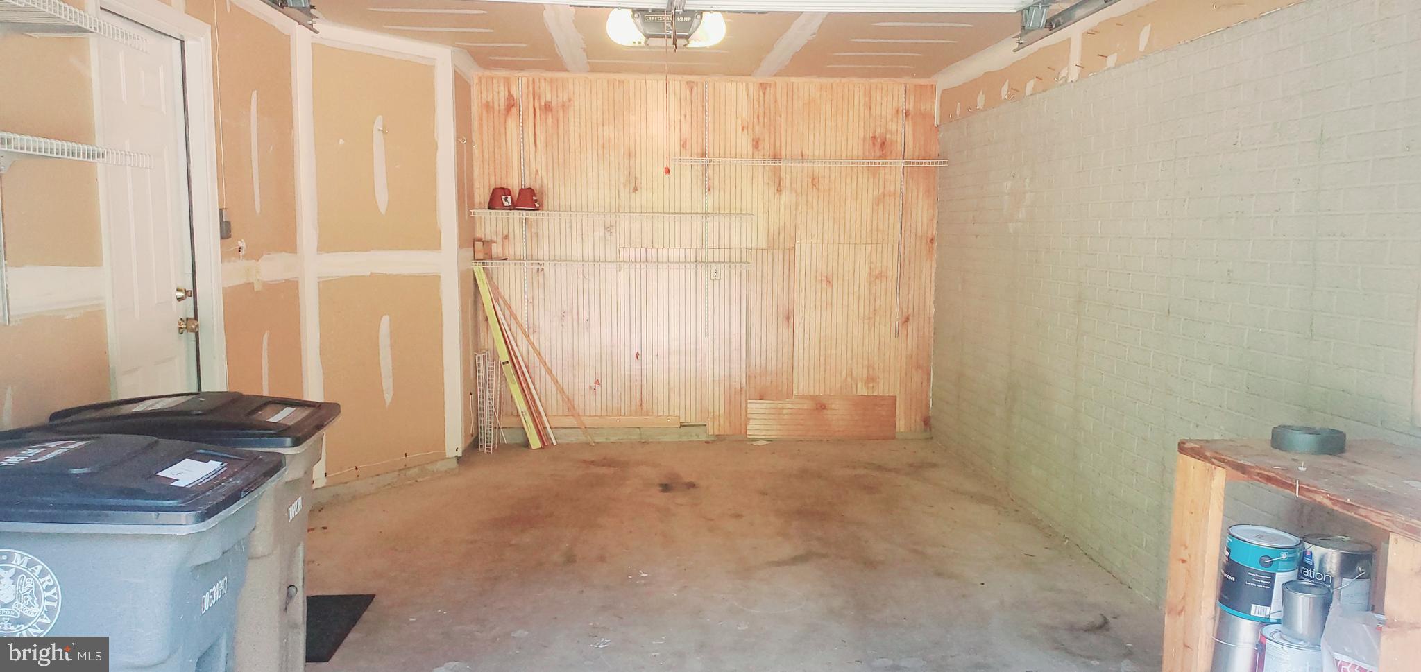 ROSE HILL FALLS - Residential