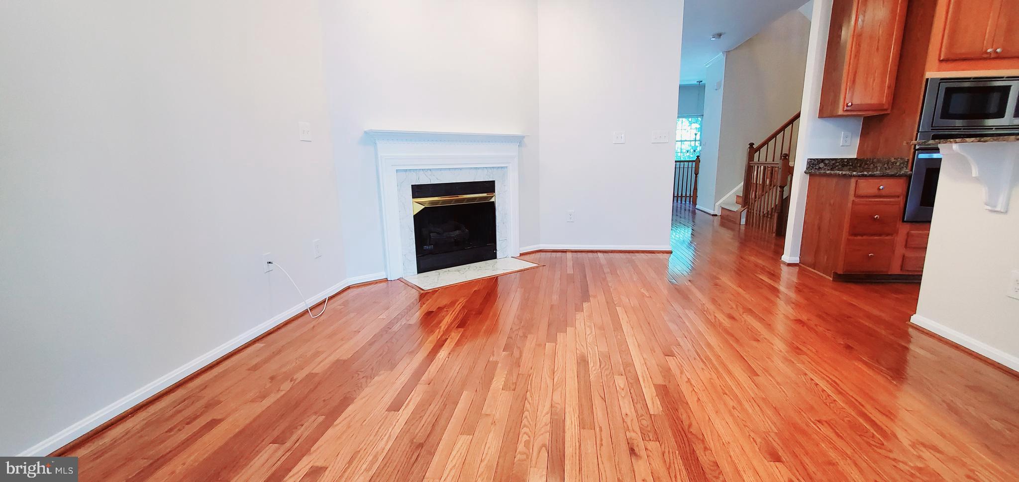 ROSE HILL FALLS - Residential