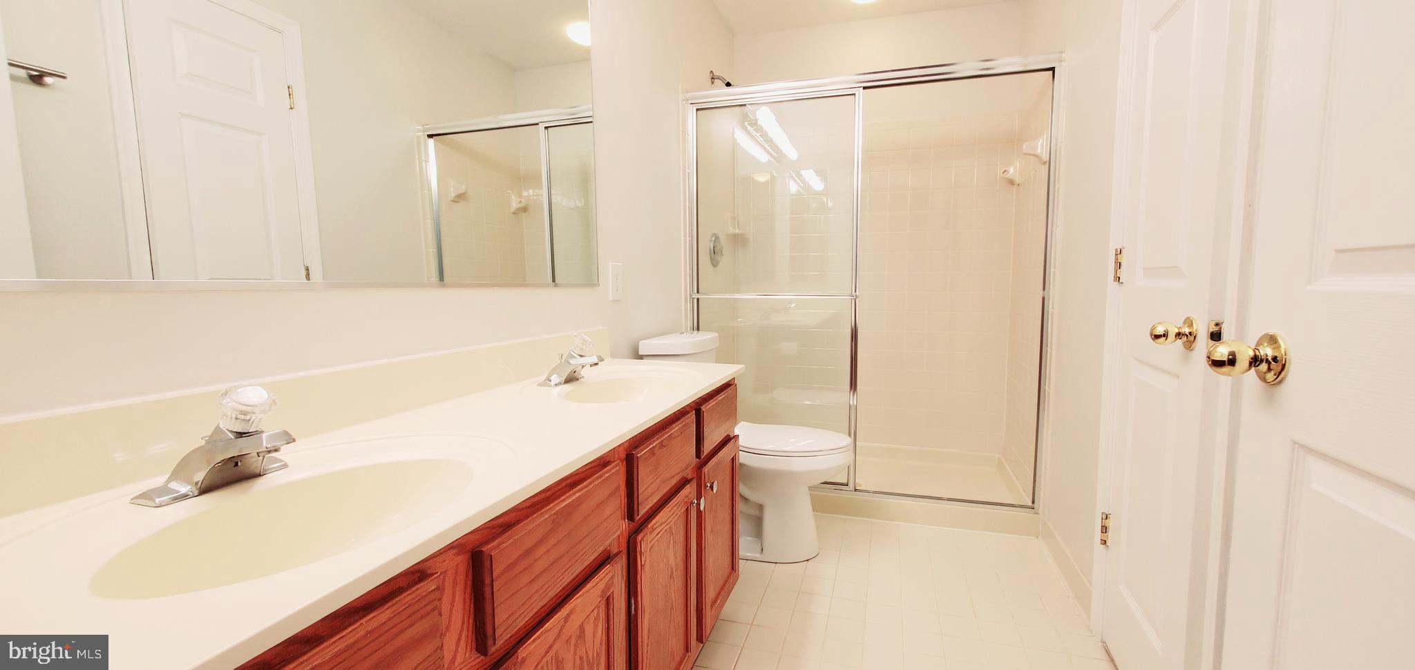 ROSE HILL FALLS - Residential