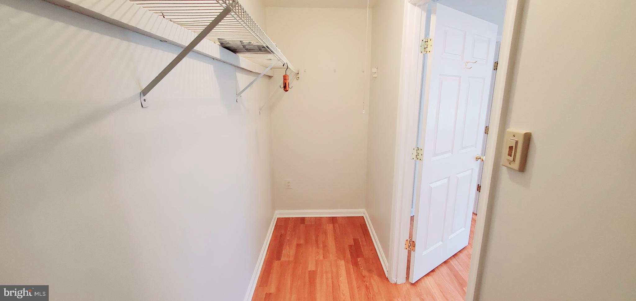 ROSE HILL FALLS - Residential