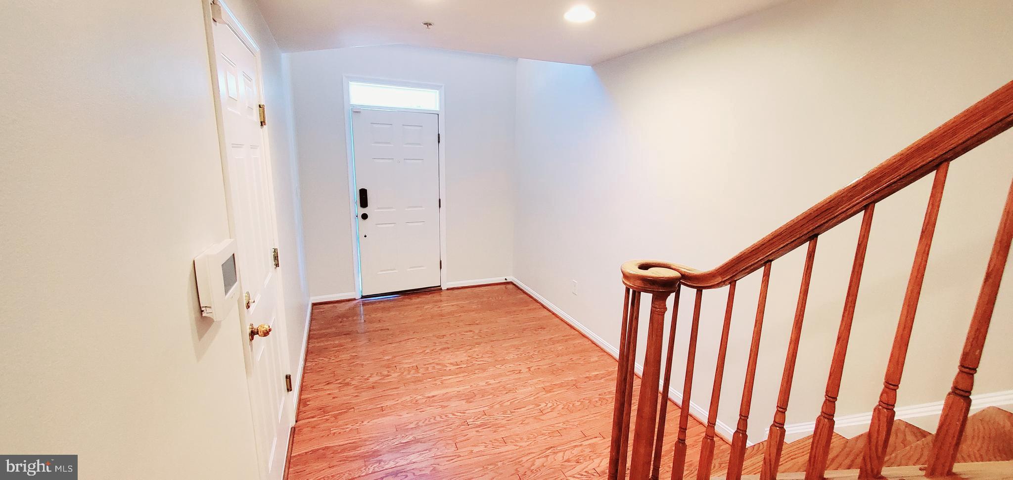 ROSE HILL FALLS - Residential