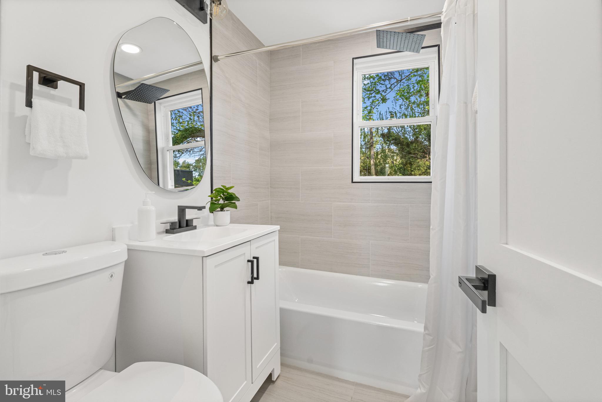 EASTPORT - Residential