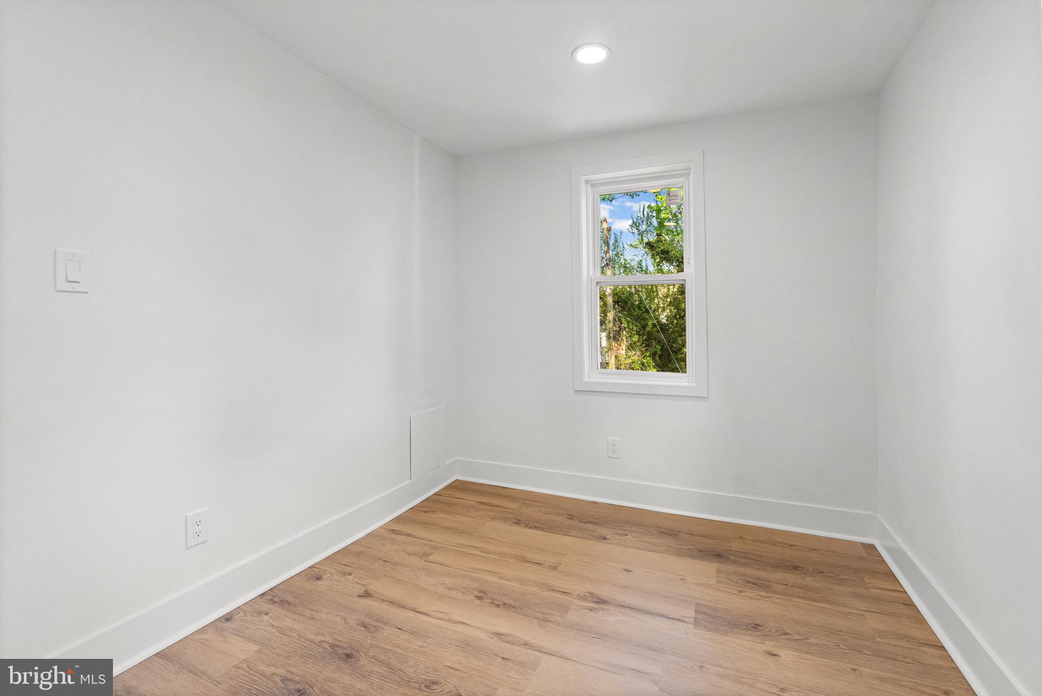 EASTPORT - Residential