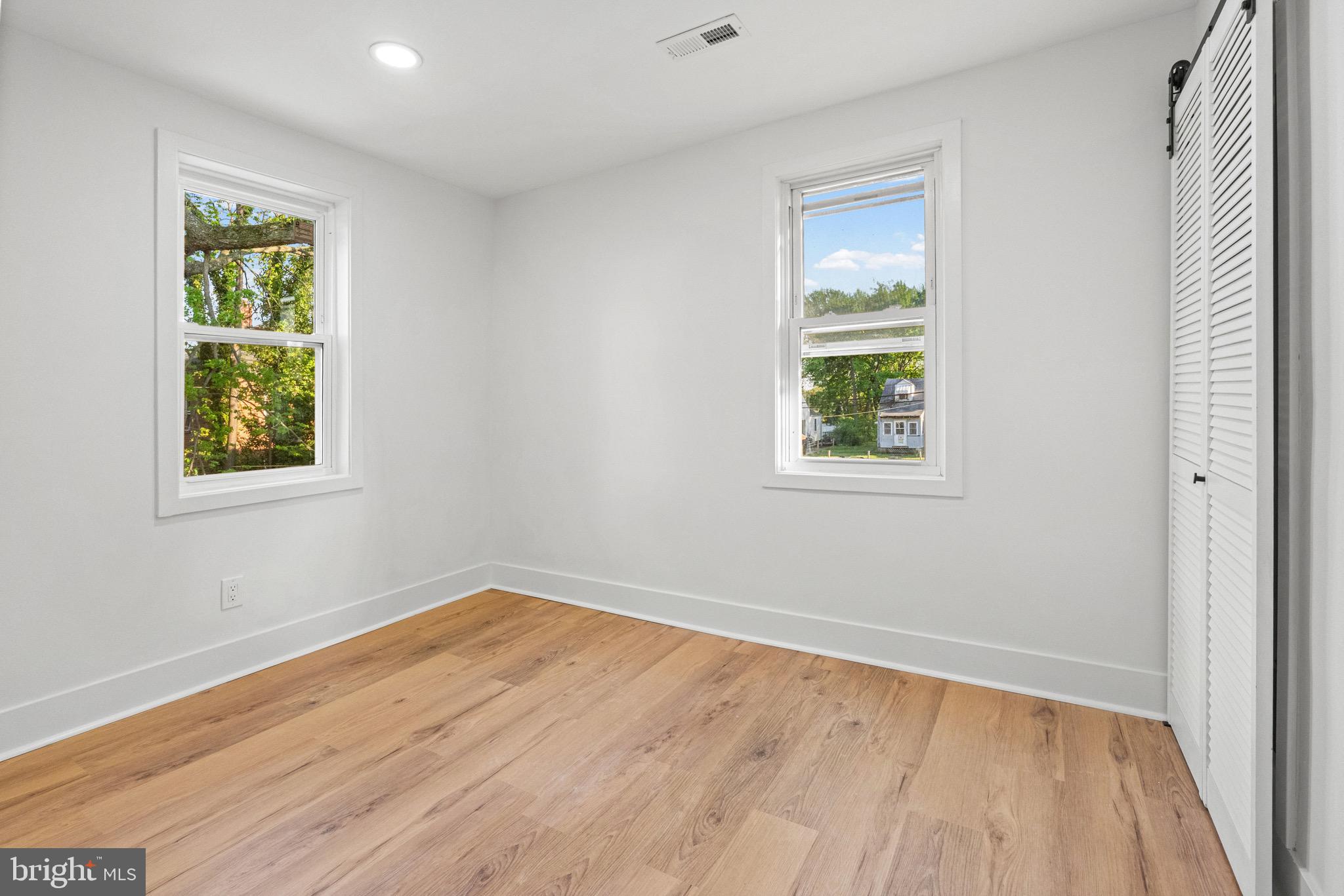 EASTPORT - Residential