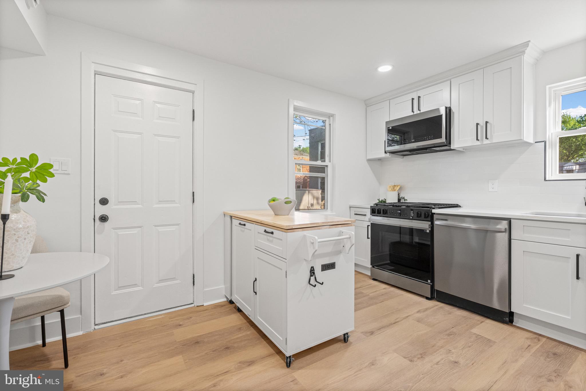 EASTPORT - Residential