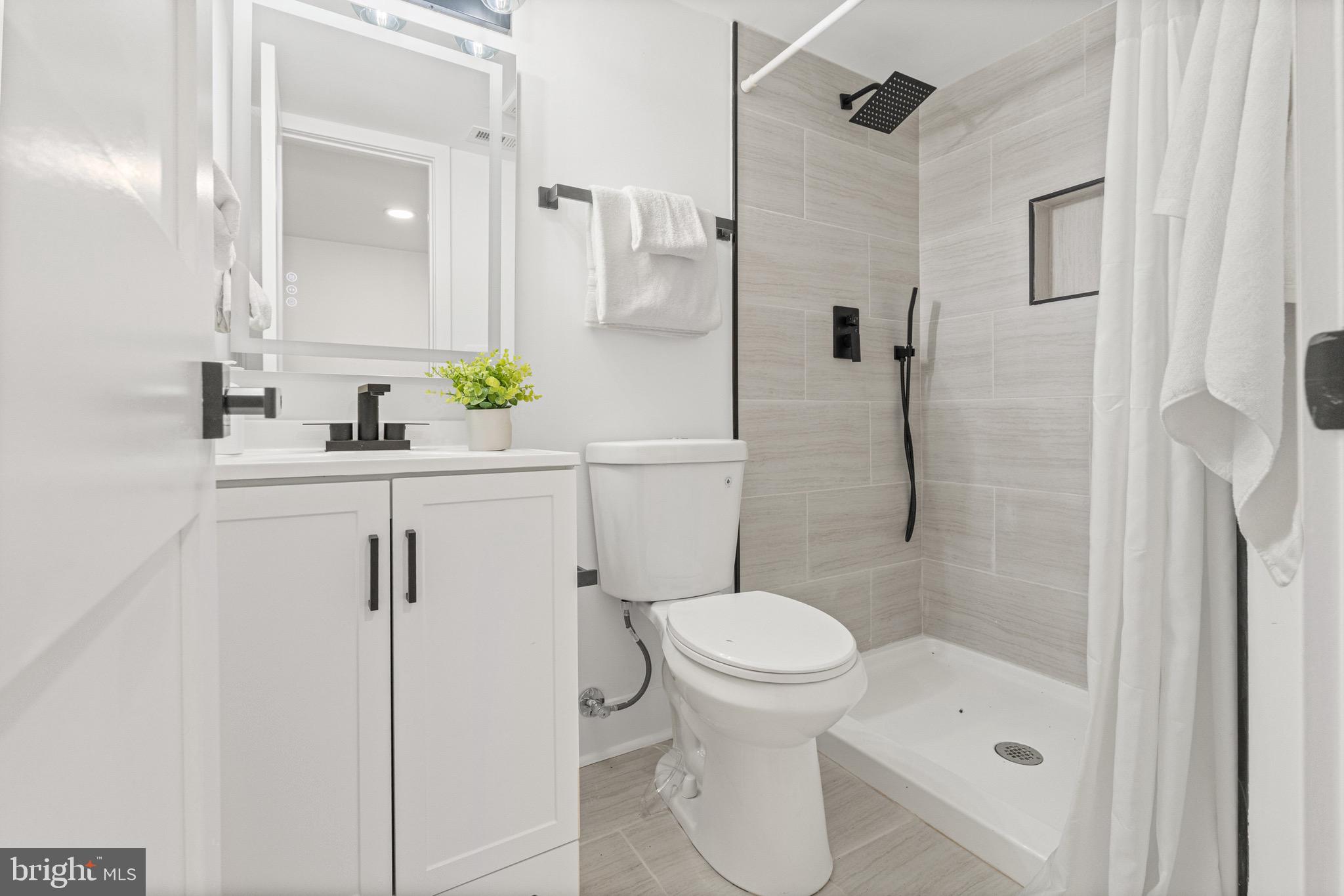 EASTPORT - Residential