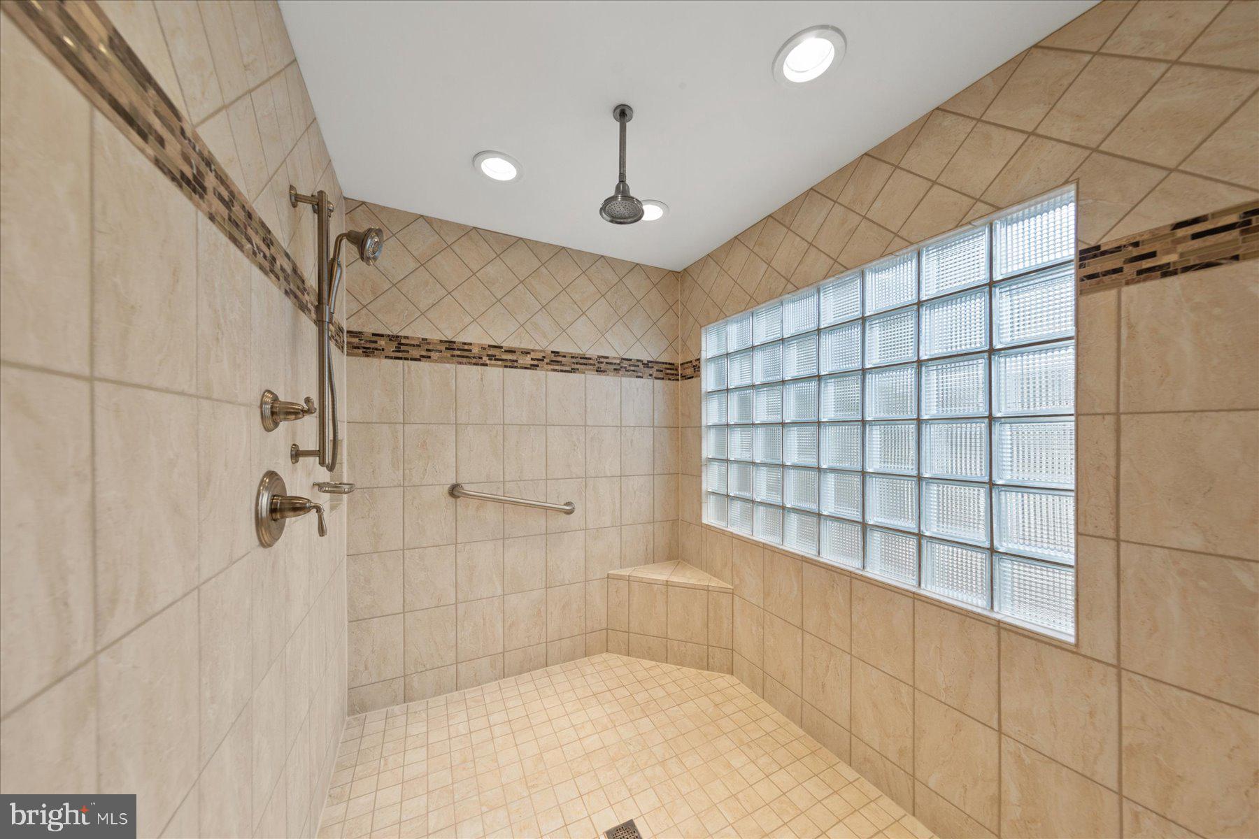 GULLS NEST - Residential