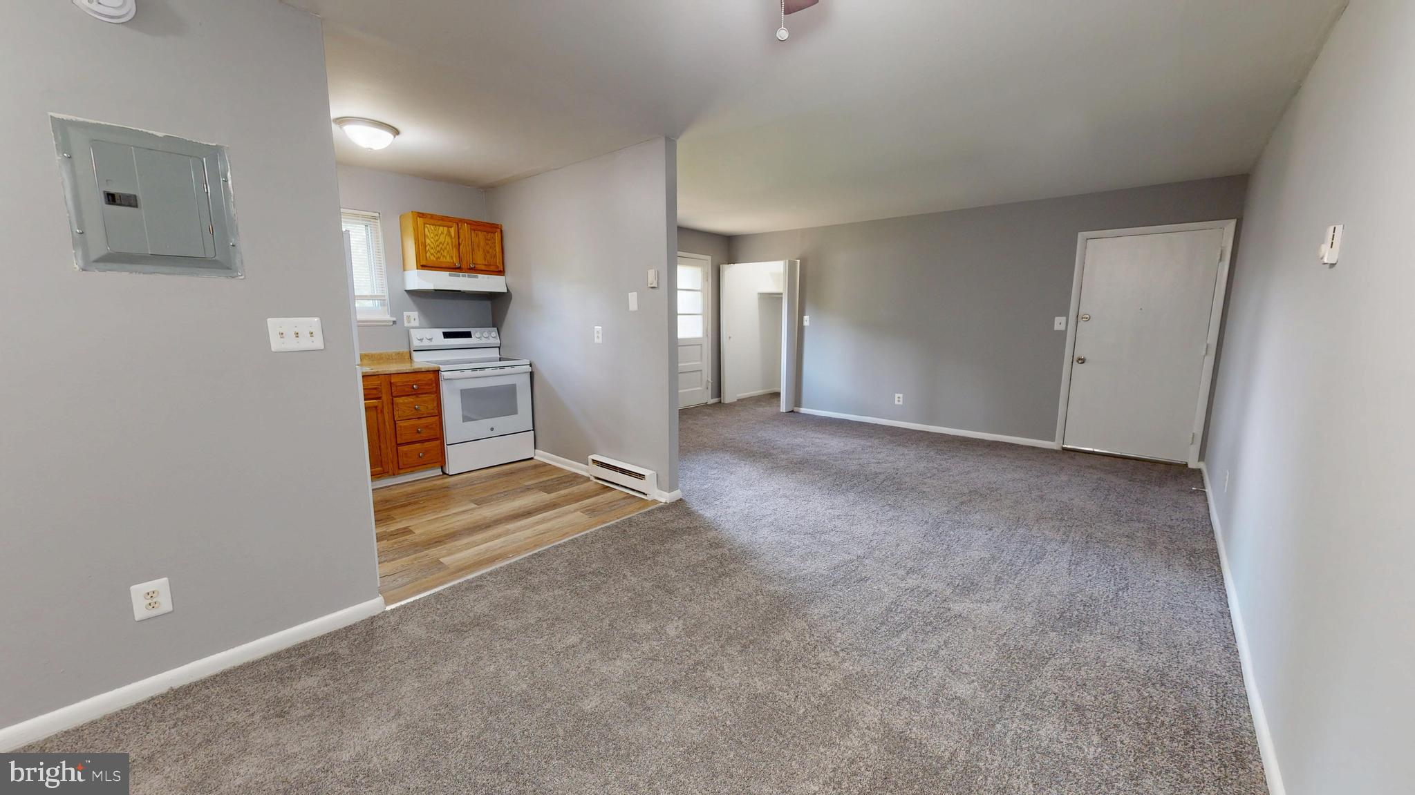 3905 PARKVIEW AVENUE 24