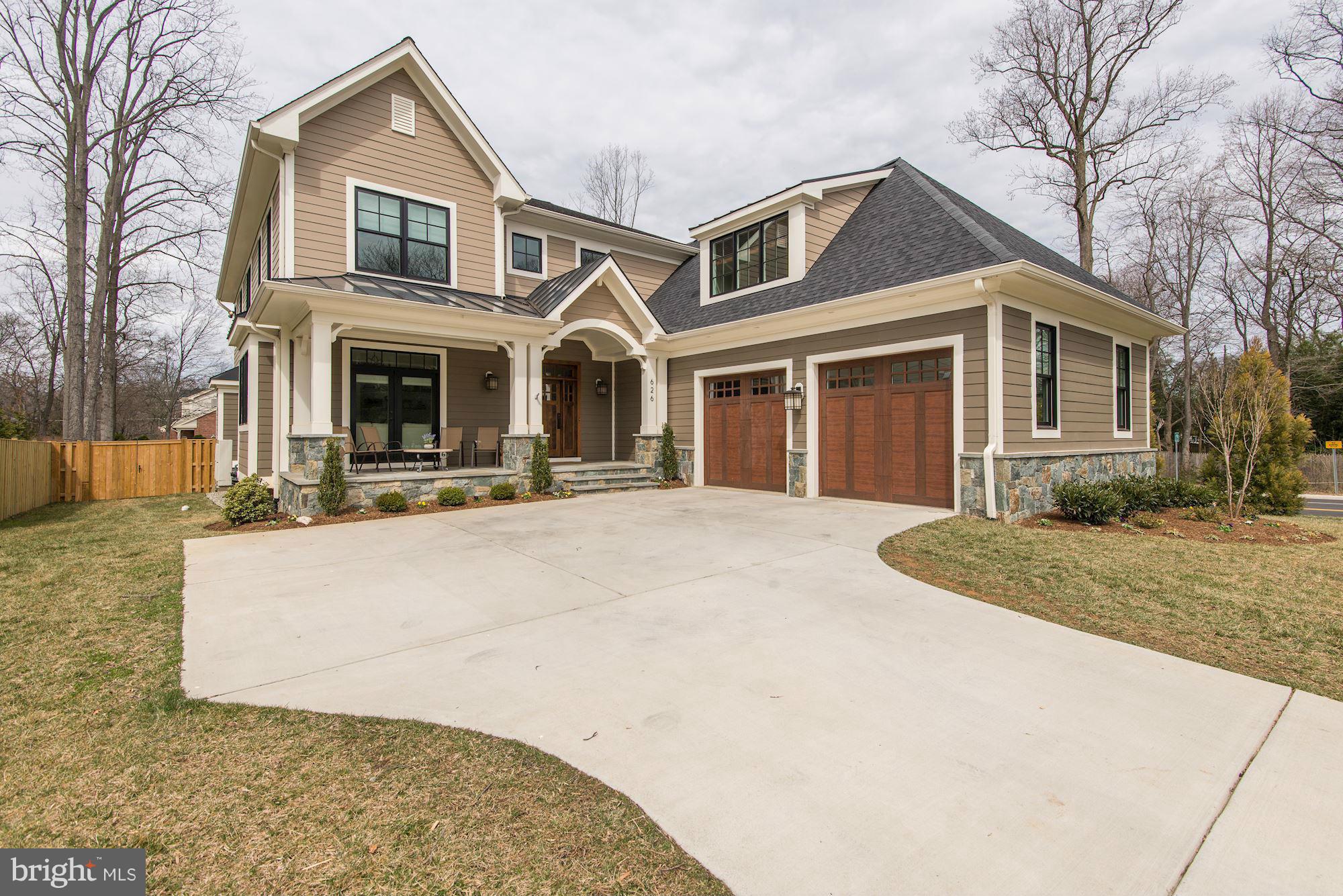 MURMURING PINES - Residential