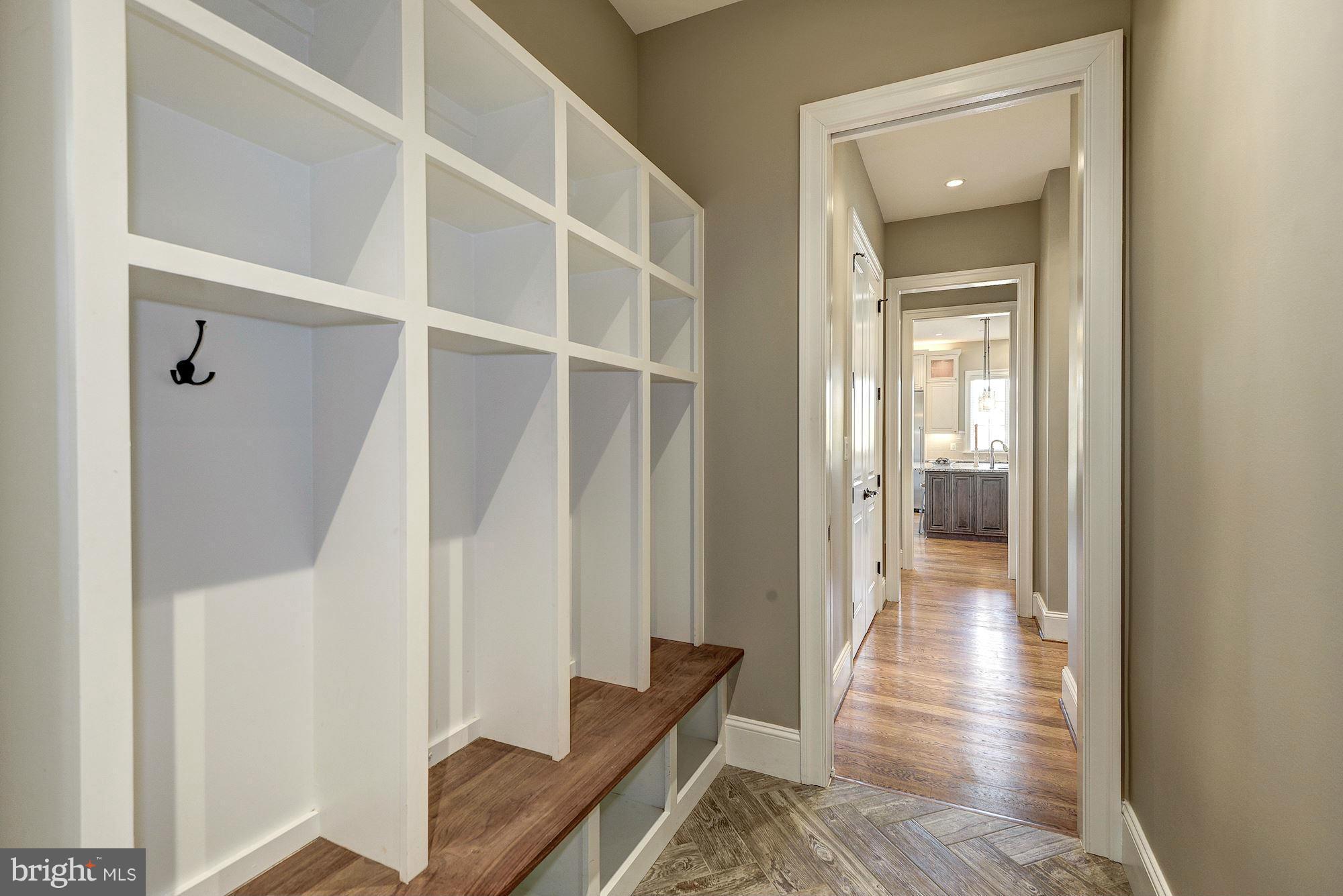 MURMURING PINES - Residential