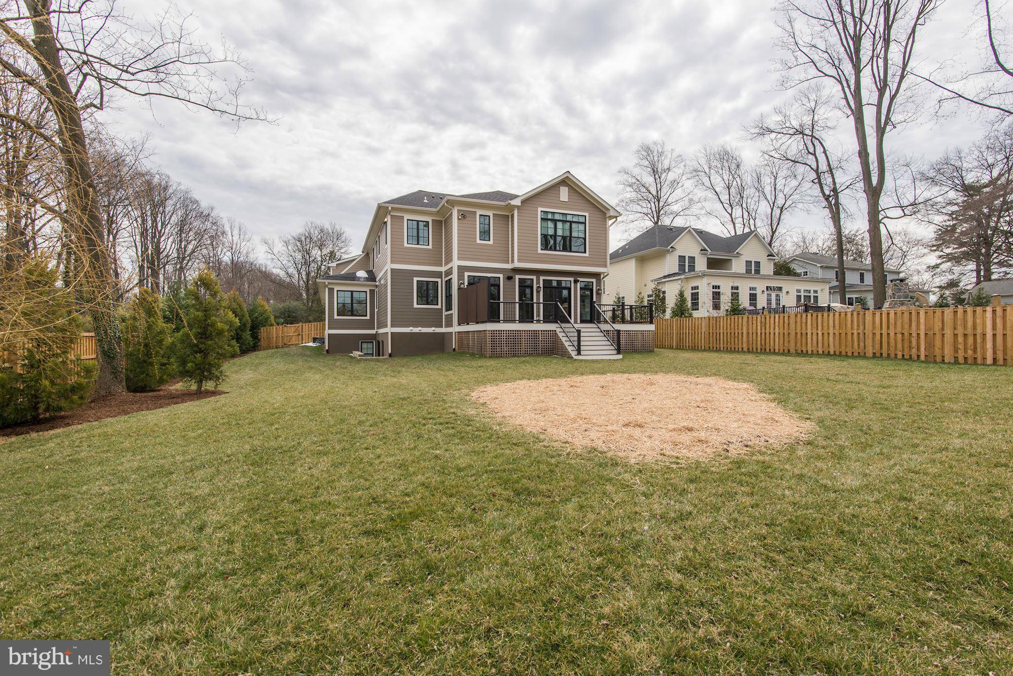 MURMURING PINES - Residential