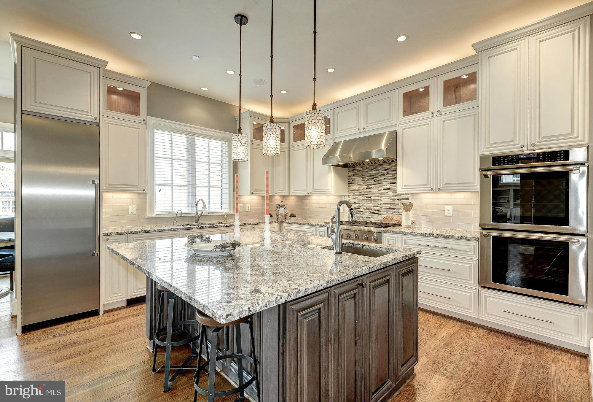 MURMURING PINES - Residential