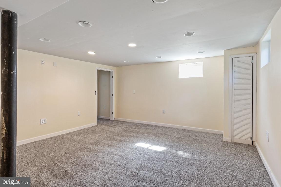 WOODLAWN HEIGHTS - Residential