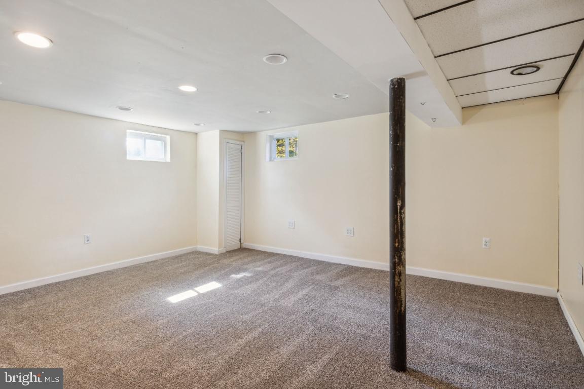 WOODLAWN HEIGHTS - Residential