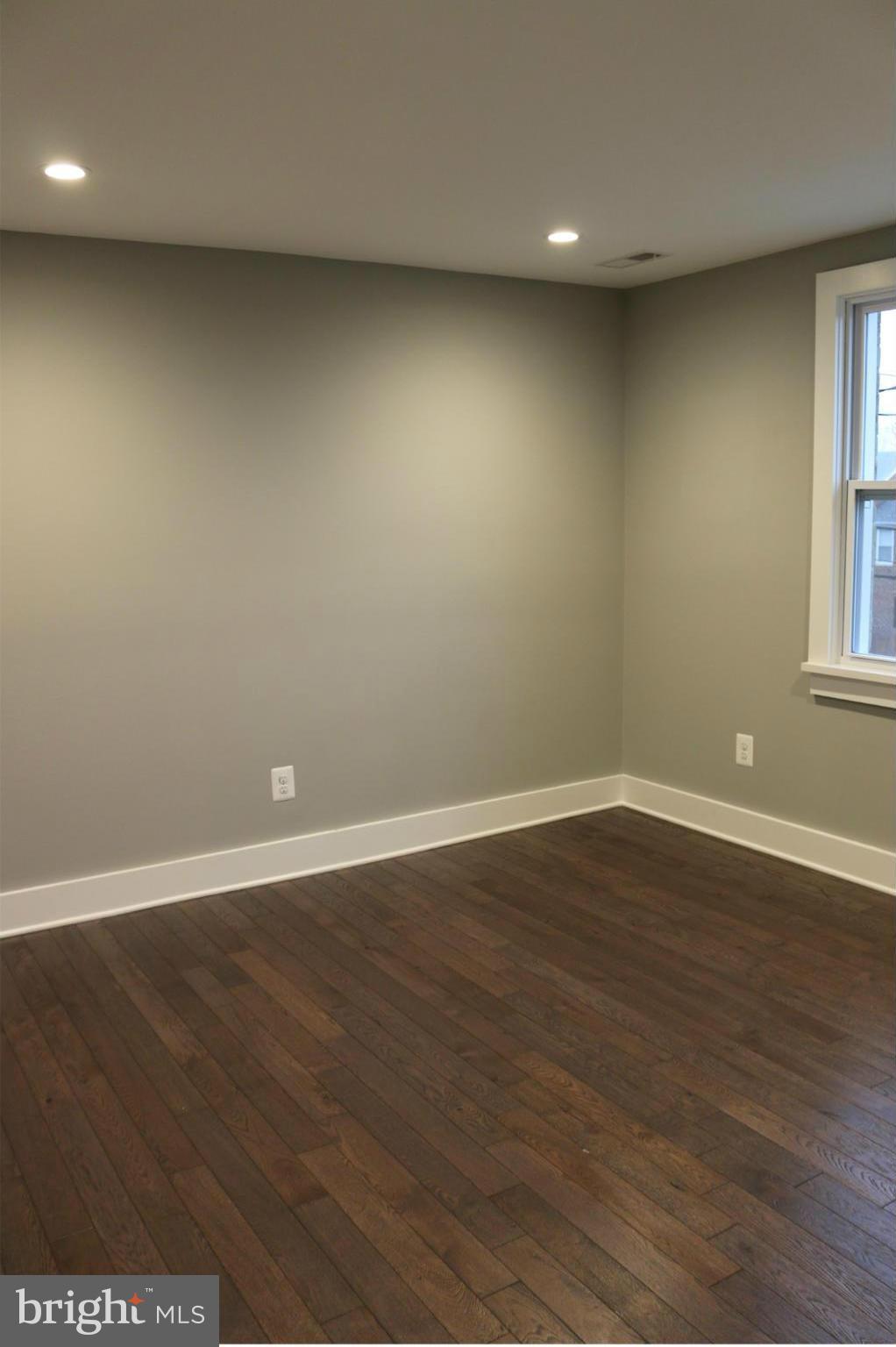 WARWICK VILLAGE - Residential