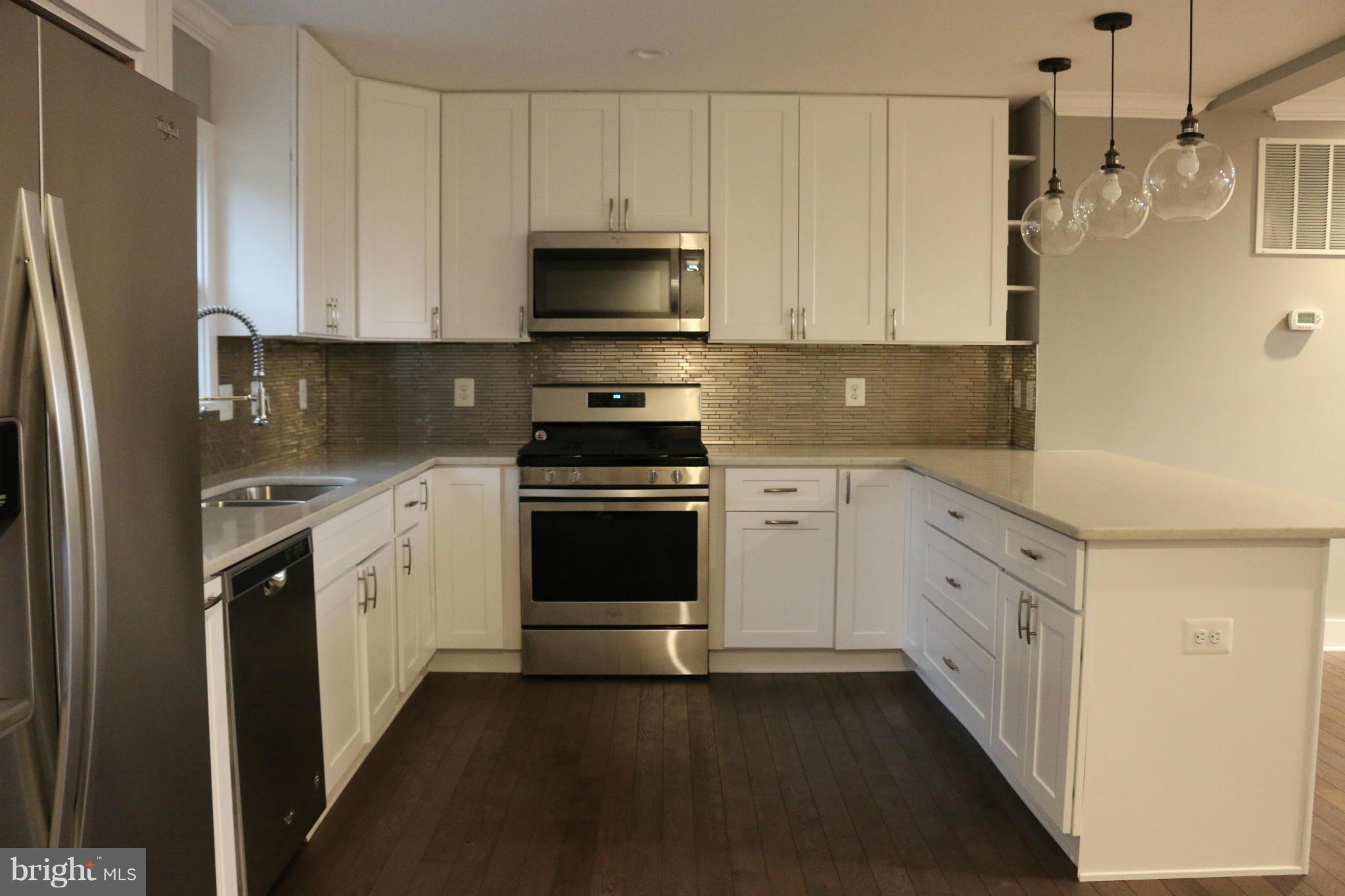 WARWICK VILLAGE - Residential