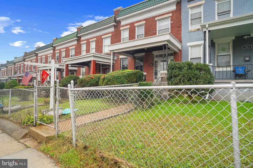 PROPERTY REQUIRES MAJOR RENO