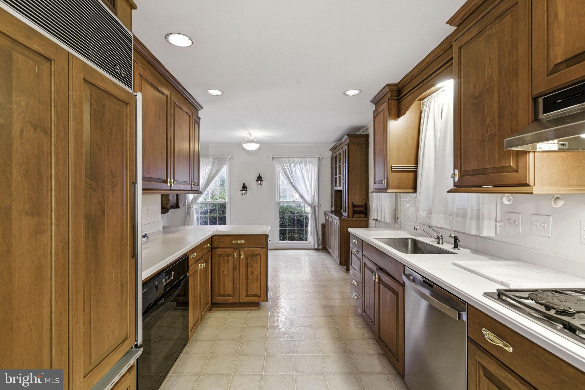 PARKSIDE ESTATES - Residential