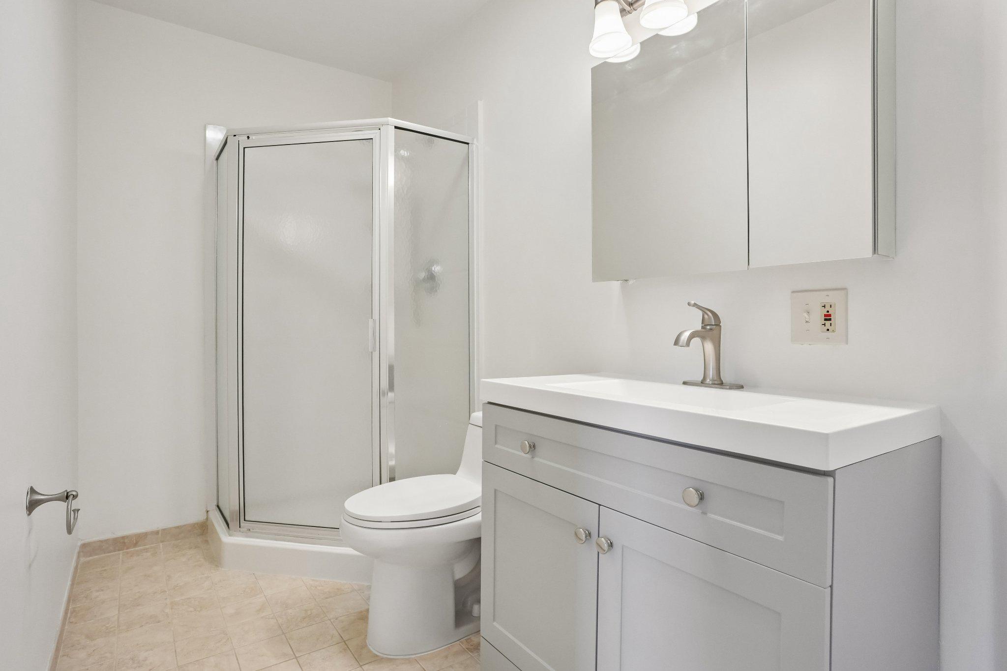 MEWS AT VALLEY FOR - Residential