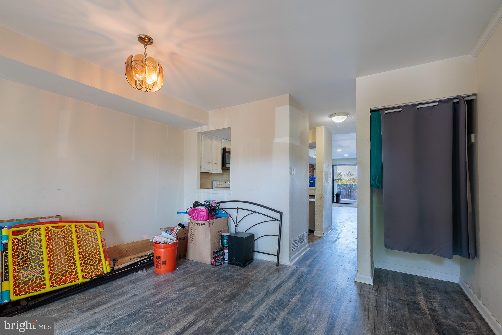 269 SUMMIT HOUSE 269