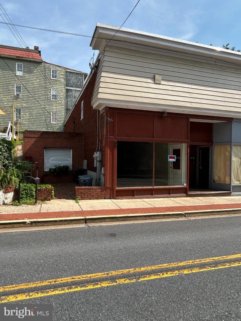 Photo of 27 W Potomac Street #27, BRUNSWICK, MD 21716 (MLS # MDFR2087106)