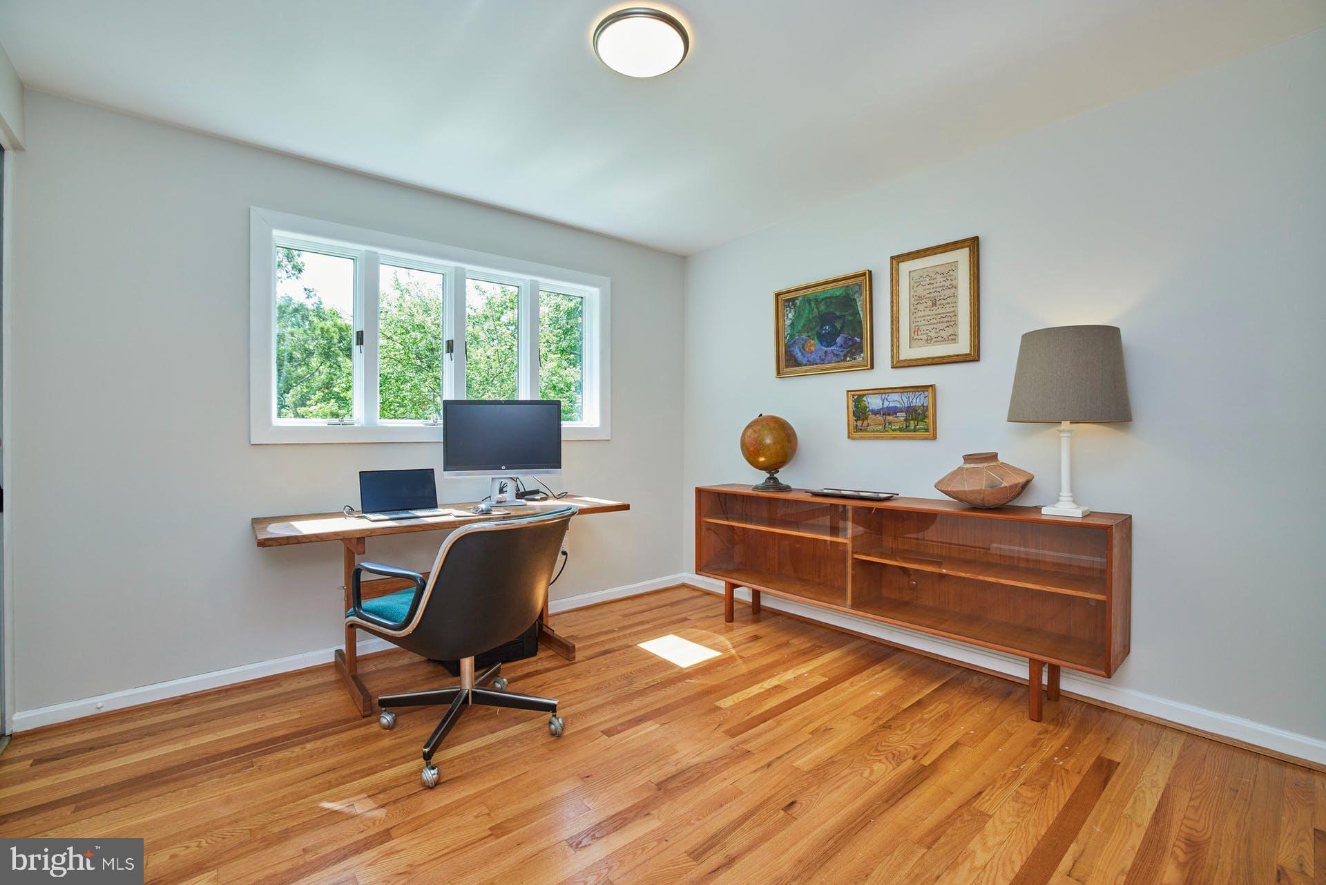 BROOKVILLE SEMINARY VALLEY - Residential