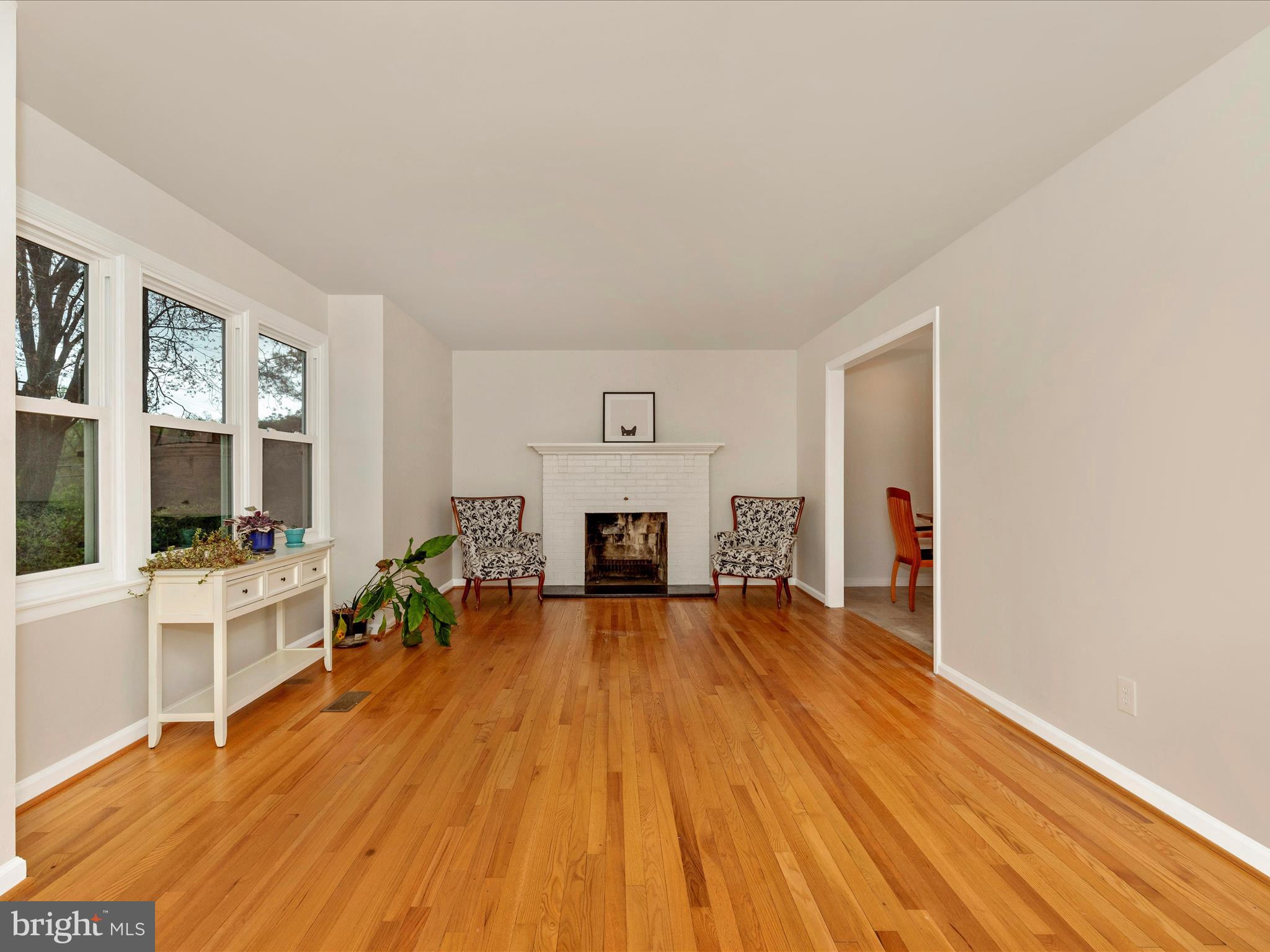 7518 OAKMONT DRIVE