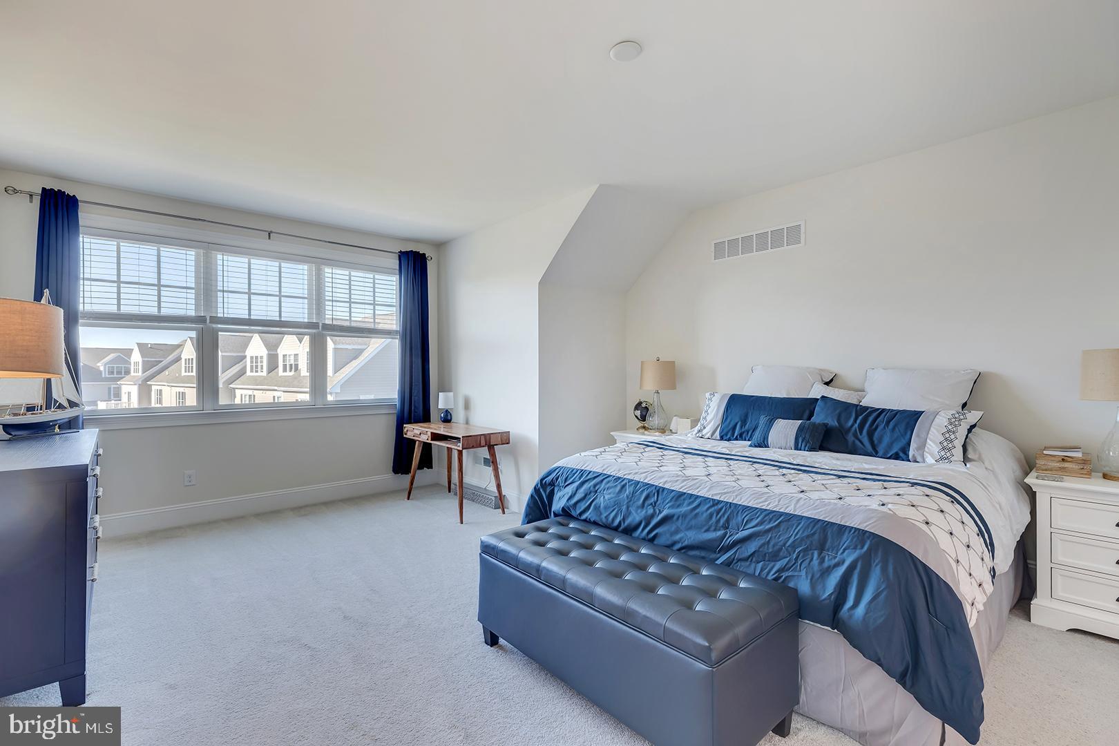 HERITAGE VILLAGE TOWNHOMES - Residential