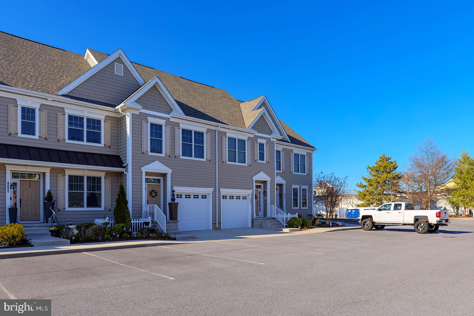 HERITAGE VILLAGE TOWNHOMES - Residential